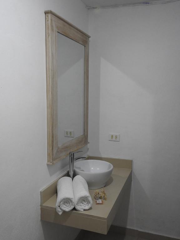 Hotel Villa De Pescadores Río Lagartos Kültér fotó